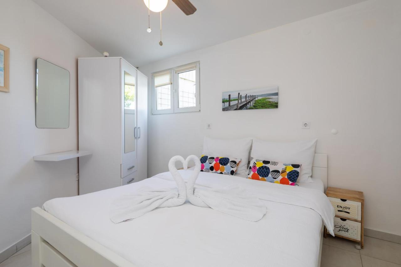 Estella Villa Apartments 罗戈兹尼察 外观 照片